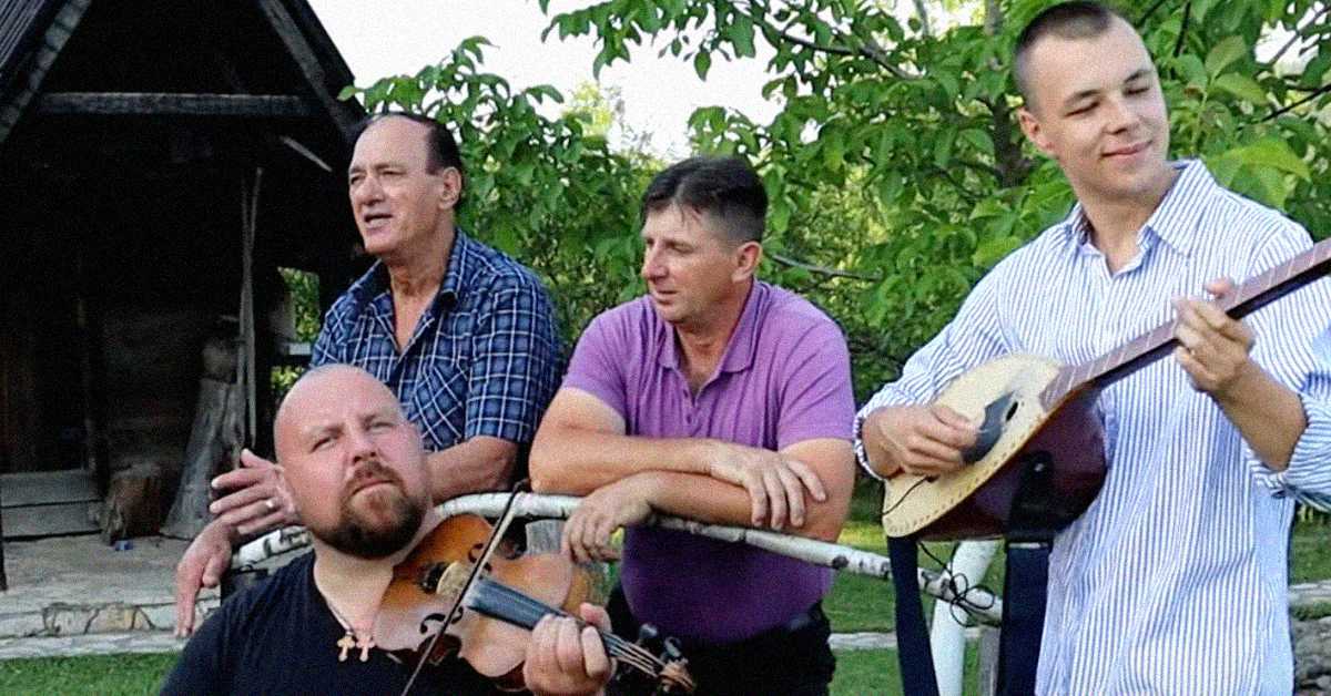 Krnjinski Zvuci - Ilovača najjača (Video + Tekst)